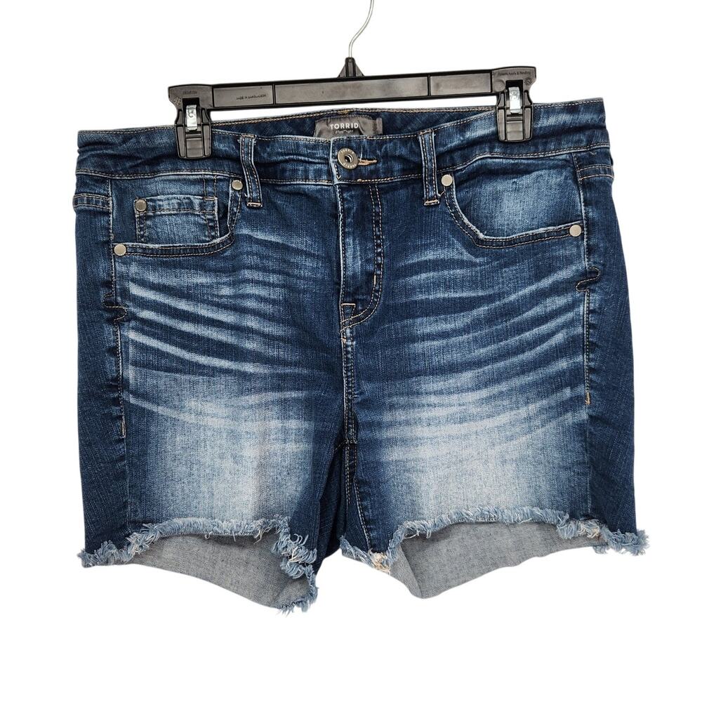 Torrid Blue Denim Medium Wash Plus Raw Hem Fringe Jean Shorts Women's 14
